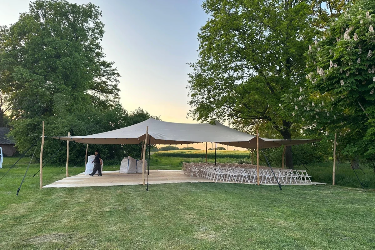 Stretchzelt mieten in Schwäbische Alb